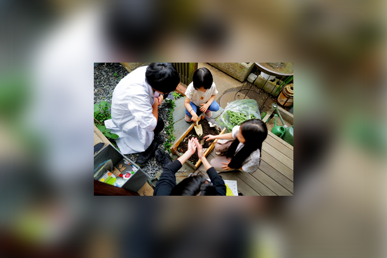 クリーンで管理されたミミズ養殖環境